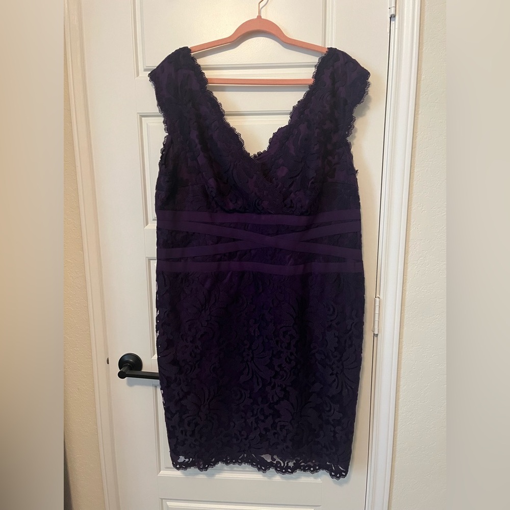 Tadashi Shoji Too Eggplant Purple Lace Knee Length Sheath Dress 18Q